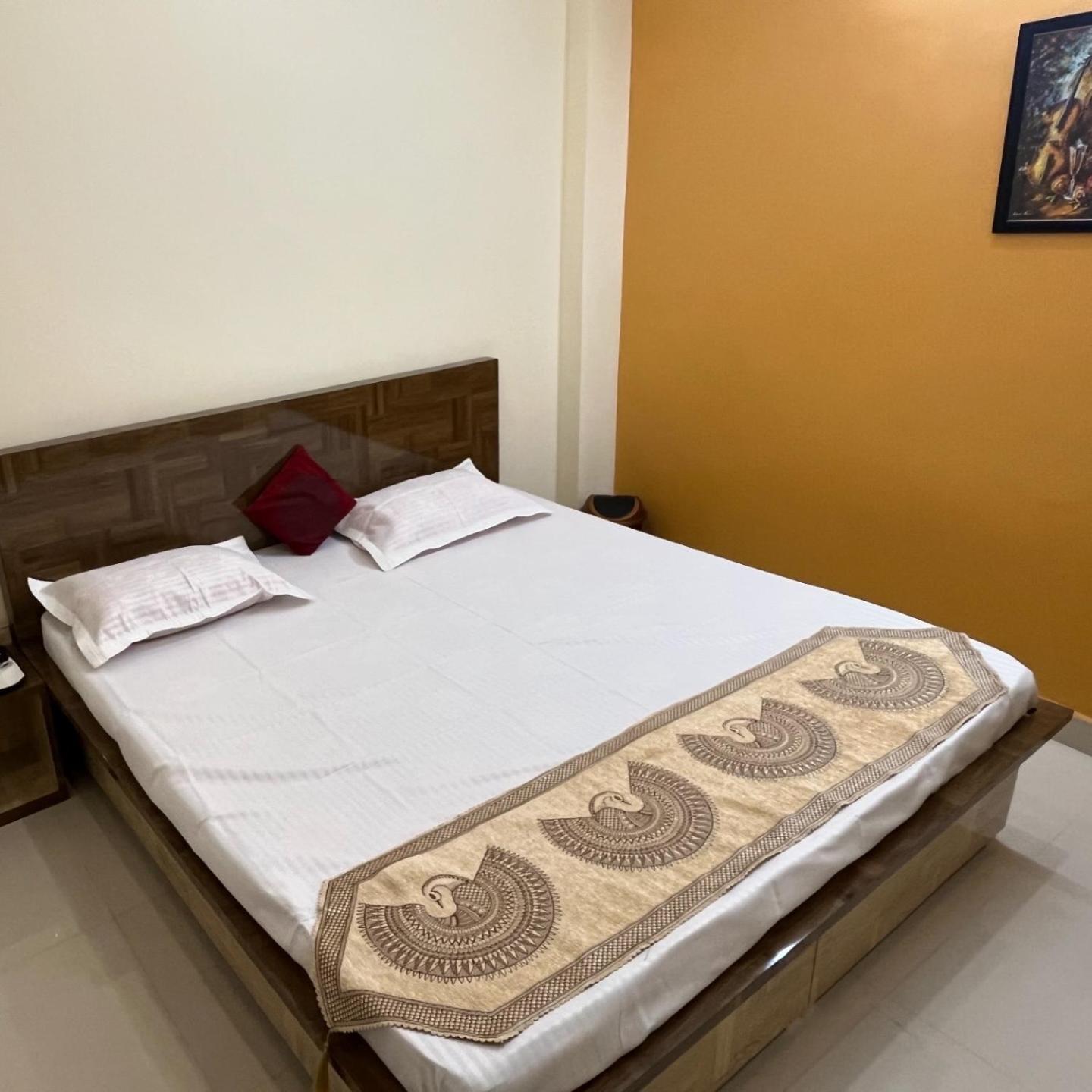 Hotel Shivashray Luxury Stays & Inn Ujjain Exterior foto