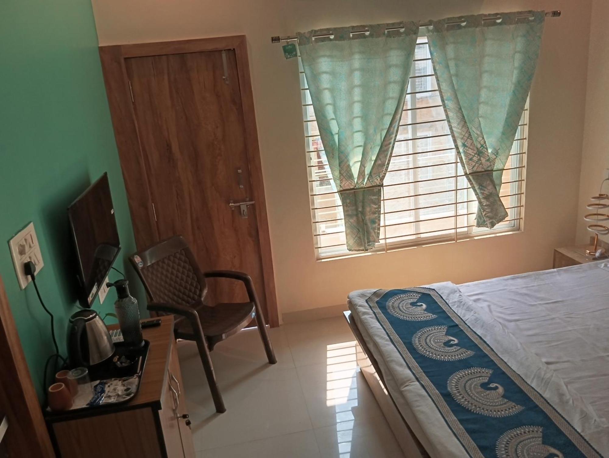 Hotel Shivashray Luxury Stays & Inn Ujjain Exterior foto