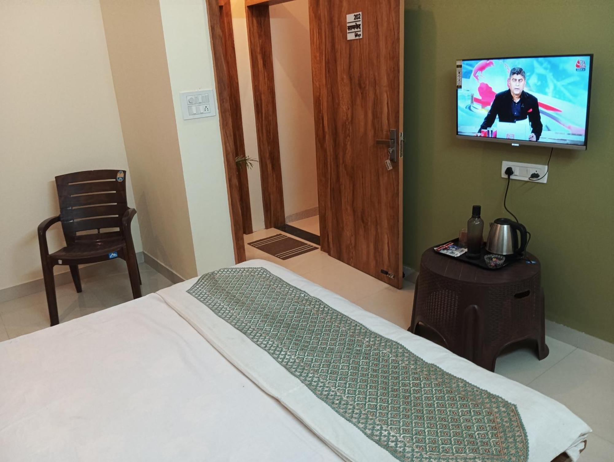 Hotel Shivashray Luxury Stays & Inn Ujjain Quarto foto