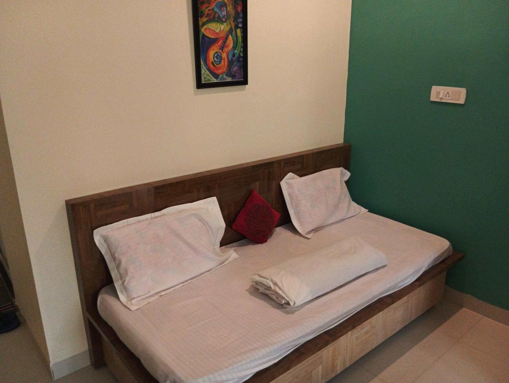 Hotel Shivashray Luxury Stays & Inn Ujjain Quarto foto